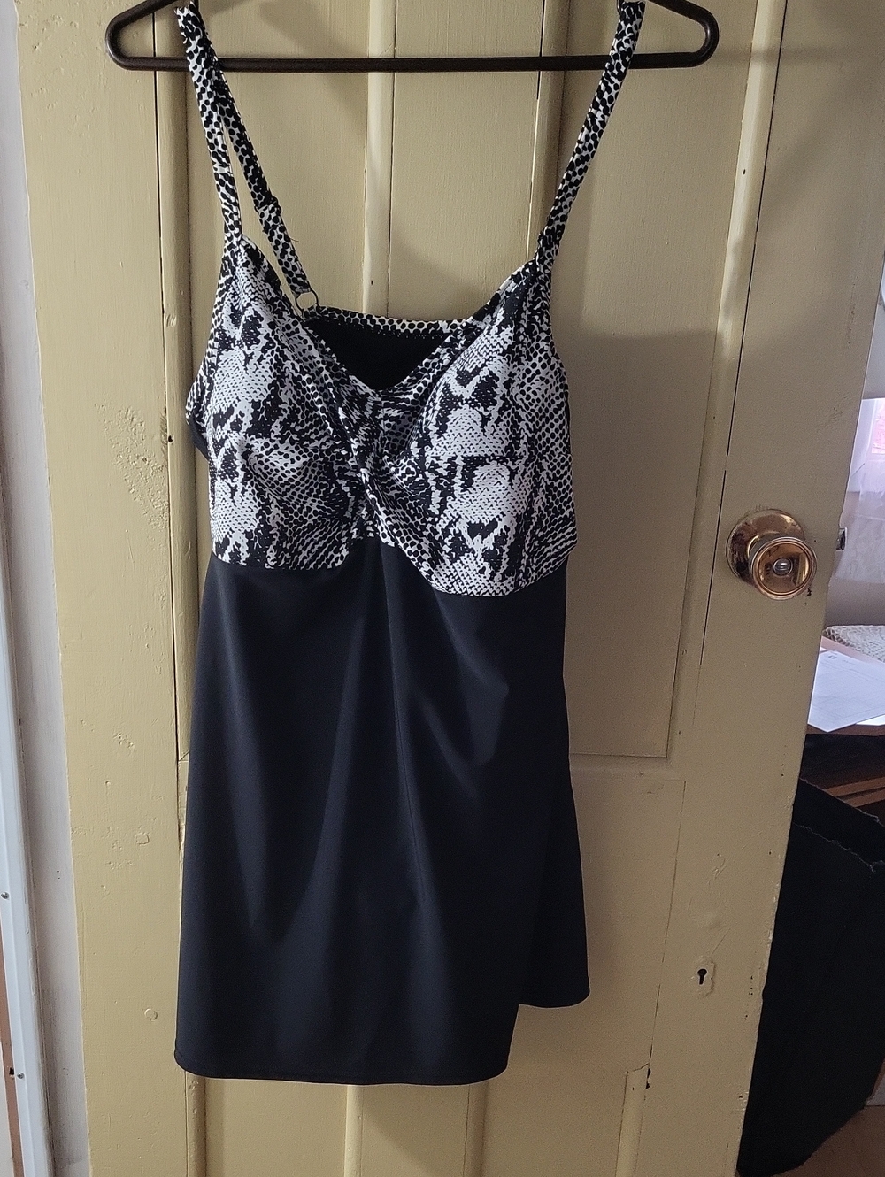 Swimdress -Black & White Snake-Print with Skirted Bottom